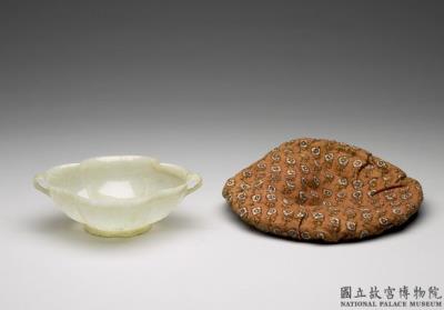 图片[2]-Jade flower-shaped bowl with two leaf-shaped handles, Mughal Empire-China Archive